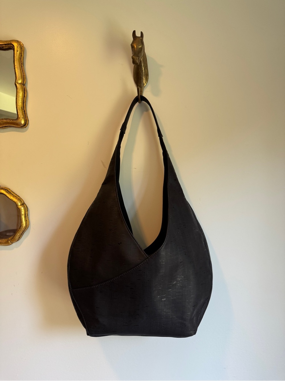 Elegant Black Shoulder Hobo Bag - Minimalist Everyday Style